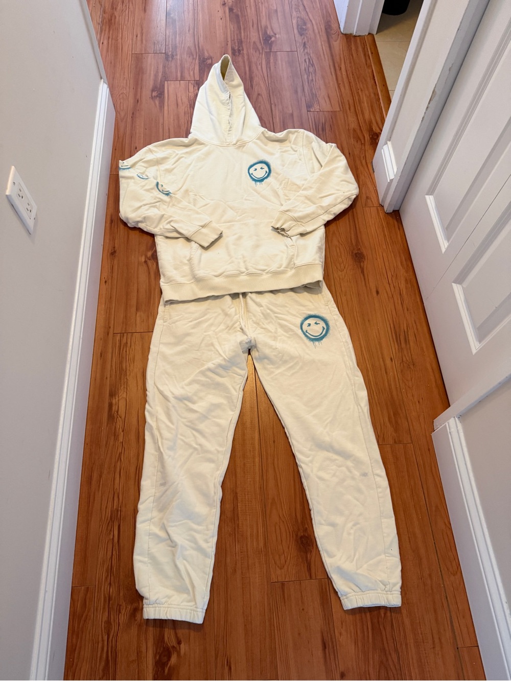 Women’s cream sweat set
